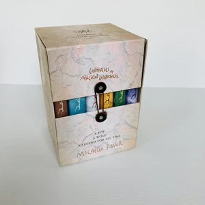 Chronicles of Ancient Darkness Michelle Paver Signed Limited Edition Box Set - Foto 1 di 24