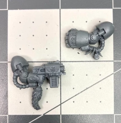 40k Space Wolves TERMINATOR STORM BOLTER & POWER FIST #2 Wolf Guard bits GW BD25 - Image 1 of 2