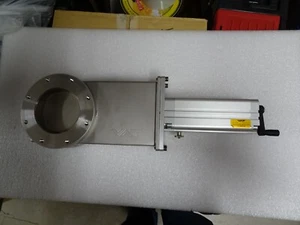 VAT 09140-PE01-AEO1/0001 4" Gate Valve, Manual Hand Wheel - Picture 1 of 1