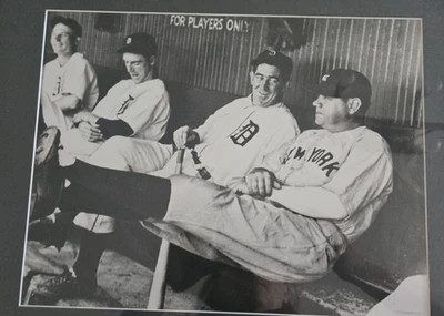 Mickey Cochrane Autographed Card Detroit Tigers - Image 1 of 2