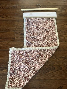 HAYMARKET QUADRATISCH rot creme Blumen TISCHLÄUFER HERGESTELLT IN INDIEN 16” X 80” - Bild 1 von 5