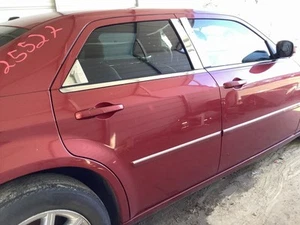Passenger Right Rear Side Door Privacy Tint Glass Fits 05-10 300 1553921 - Picture 1 of 12