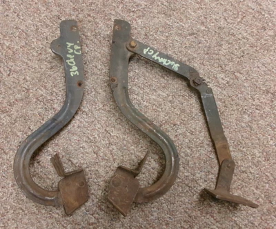 1936 CHEVROLET COUPE DOBRADIÇAS DE TAMPA DE PORTA-MALAS COM BRAÇO STAY UP PÁTINA ORIGINAL GM - Imagem 1 de 4