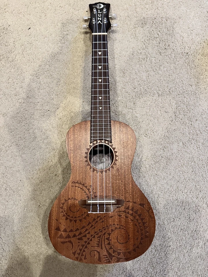 LUNA Tattoo Mahogany acoustic Concert Ukulele  w/ Hard Case Gig Bag  - Image 1 of 4