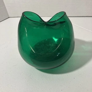 Unmarked Emerald Green Blown Art Glass Pinched Top Double Hole 5" Vase - Picture 1 of 8