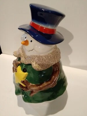 Снеговик банка для печенья зеленый свитер желтая звезда «на пуговицах» Рождественская закуска Keeper - Изображение 1 из 4