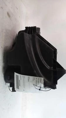 2014 BMW X3 Air Cleaner Assembly OEM Used 13717616932 93K Miles Silver - Imagem 1 de 4