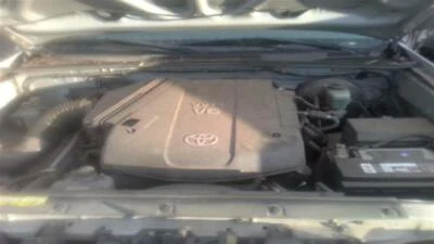 Used Engine Coolant Reservoir fits: 2006 Toyota Tacoma 4.0L 1GRFE engine 6 cylin Foto 1 de 4