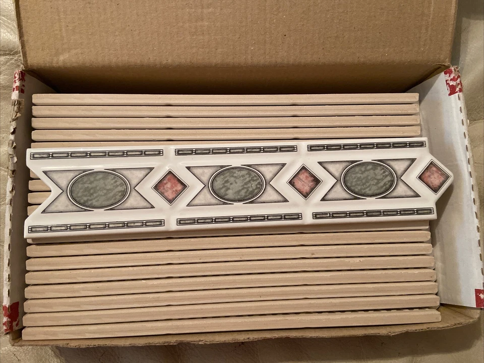 Azulejo de pared vintage DUNE 20 piezas borde esmaltado Rubí Verde 5x23 2”x9 3/4” España UE Foto 1 de 4