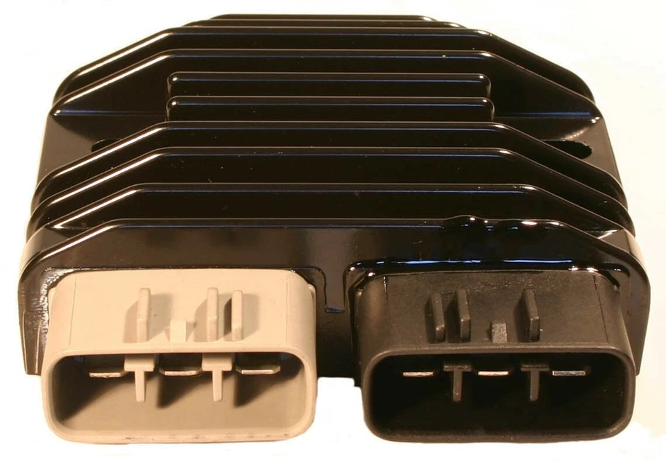 Yamaha RX Warrior, 2004-2005, regulador de voltaje 5JW-81960-00-00 Foto 1 de 1