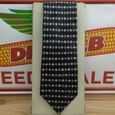 MATRIX "Tie" - Image 1 of 2