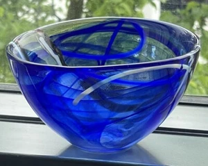 Kosta Boda 6 1/4” Decorative Swedish Art Glass Bowl Contrast White Blue Swirl - Picture 1 of 20