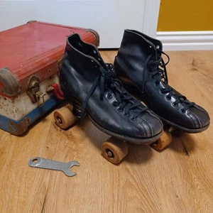 Vintage Rollschuhe Stiefel schwarz Betty Lytle by Hyde Chicago Schnürer mit Etui - Bild 1 von 21
