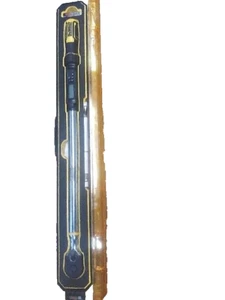 DWMT17060 BRAND NEW DEWALT TORQUE WRENCH NEVER USED EXCEPT TO TEST IF ACCURATE. - Picture 1 of 3