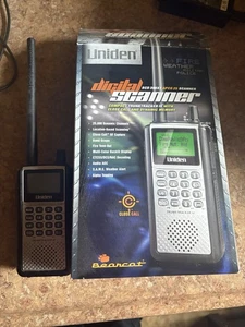 UNIDEN BCD396XT TRUNKTRACKER IV APCO 25 Digital Handheld Bearcat Police Scanner - Picture 1 of 2