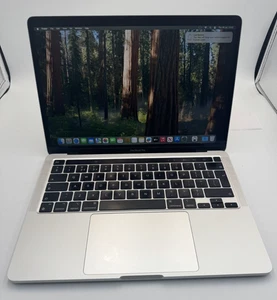MacBook Pro A2338 (13-inch, M1, 2020), 16GB Ram,500GB - Afbeelding 1 van 8