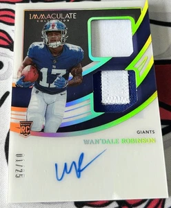 2022 Immaculate Wan'Dale Robinson Rookie Patch Auto #d 1/25 Giants - Foto 1 di 2