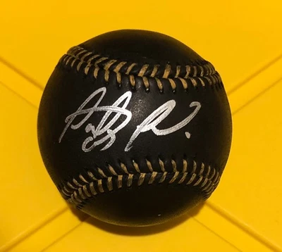 FERNANDO TATIS JR. Autographed JSA AUTHENTIC Rawlings Black OMLB Baseball Signed - Image 1 of 4
