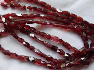 15" Strand Natural Garnet Stone Beads Faceted Cubes 3-7mm Long #A682 DNG - Bild 1 von 3