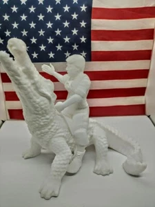 8" President Donald Trump on a Gator USA Figur MAGA 3D White +2Free🎁🎁 - Bild 1 von 4