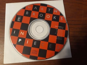 In Pieces by Garth Brooks (CD 1993) CDP-7-80857-2 DISC ONLY - Imagen 1 de 1