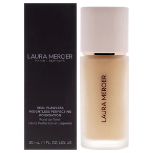 Real Flawless Weightless Perfecting Foundation - 2N1 Cashew by Laura Mercier - 1 - Picture 1 of 6