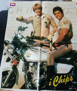 THE CHIPS POSTER DOSSIER FAMIGLIA TV VINTAGE CON ARTICOLI E FOTO SUL RETRO - Foto 1 di 1