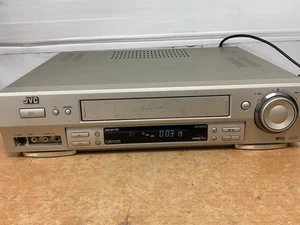 Grabadora de casete de video JVC HR-S6722EK Super VHS ET VCR S-VHS Hi-Fi - Imagen 1 de 13