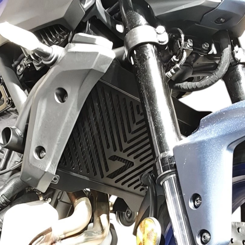 Rejilla De Protección Para Radiador YAMAHA MT07 Del Año 2014 A 2026 - Imagen 1 de 4
