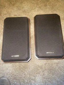 Set Of Optimus STS 50 2-Way Walnut Grain Vinyl Bookshelf Stereo Speakers Ex Cond - Picture 1 of 15