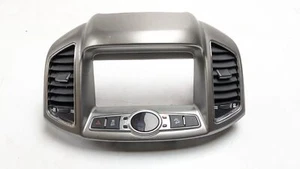 CHEVROLET CAPTIVA DASHBOARD AIR VENT & SURROUND TRIM FRONT CENTRE 20865682 2013 - Picture 1 of 9