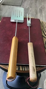 Vintage Schwerlast Stahl Spachtel Flipper und Gabel Set mit Holzgriffen - Bild 1 von 3