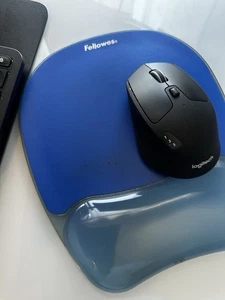 Fellowes Gel Crystals Blue Mouse Pad With Wrist Rest SALE! - Picture 1 of 5