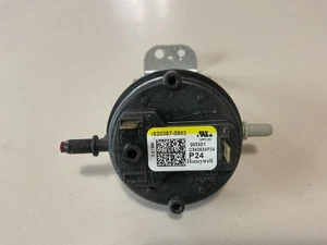 TRANE AMERICAN STANDARD C342634P24 1.4WC PRESSURE SWITCH IS20387-5803 - Picture 1 of 4