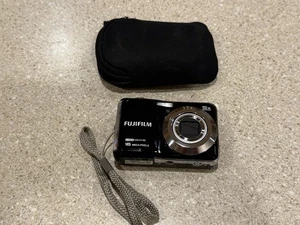 Fujiflm Digital Camera FinePix AX650 16MP + Case , Excellent Condition Working - Picture 1 of 11