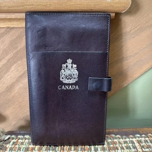 Vtg Buxton Canada Brown Genuine Leather Travel Passport / Card / ID Holder retro - Picture 1 of 8