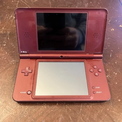 Nintendo DSi XL Handheld Console – Burgundy – Tested & Working L41 - Image 1 of 4