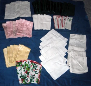 61 Vintage Stoff Dinner Servietten Baumwolle Damast weiß gelb rosa grün Weihnachten - Bild 1 von 10