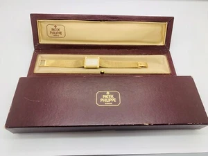 patek philippe watch women, Ladies Les Grecqies 18 Karat Gold With Appraisal￼ - Picture 1 of 13