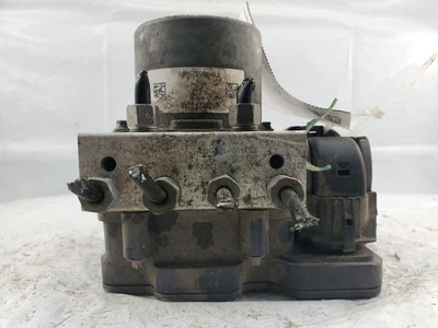 ABS Brake Pump Module 2015 15 Chrysler 200 Works Great - Image 1 of 4