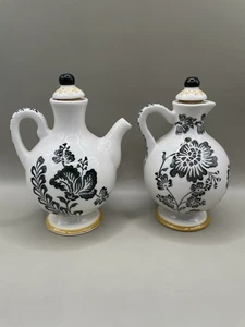 Anthropologie Set Cruet Olio e Aceto Alto 5,5” 2 Bottiglie Ceramica Dipinte a Mano - Foto 1 di 9