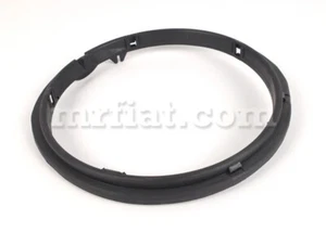 Fiat 124 Spider 2000 Left Headlight Rubber New - Picture 1 of 1