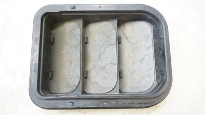 Ventilación de carrocería trasera 6J0819465 2012 Audi A3 Foto 1 de 2