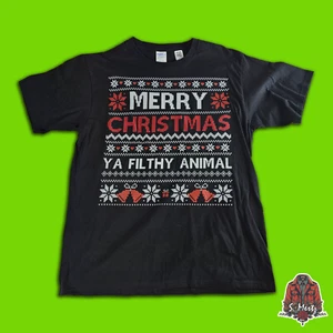 Mens NEW Black Large "Merry Christmas Ya filthy Animal" Short sleeve 100% Cotton - Picture 1 of 3