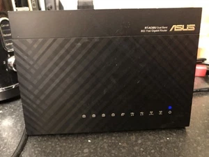 Asus RT-AC68U Wireless AC1900 Dual Band Gigabit Router - Good Working Order - Afbeelding 1 van 3