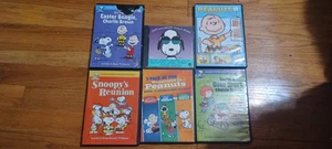 Charlie Brown DVD Snoopy's Reunion Happiness is...Peanuts Good Sport Blanket - Picture 1 of 1
