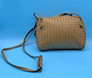 AUTENTICA BORSA A TRACOLLA VINTAGE BOTTEGA VENETA NODINI IN PELLE BEIGE - Foto 1 di 12