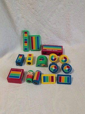 Juego de 15 piezas bloques magnéticos Corea de colección ruedas para personas Foto 1 de 4