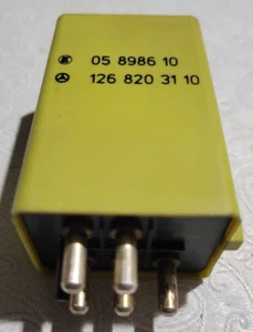 ORIGINAL W123 OEM MERCEDES BENZ YELLOW RELAY OEM 126 820 31 10 OE 05 8689 10 - Bild 1 von 2