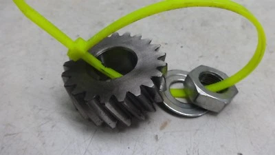 Kawasaki KD80 KDX80 KD KDX 80 KM277-1. Engranaje de accionamiento primario del motor Foto 1 de 3
